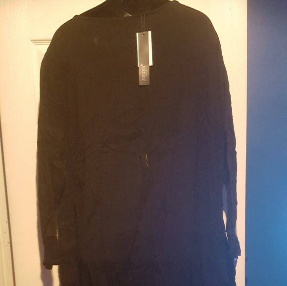 Long black gauze. Very boho. RUNS SMALL - Picture 4 of 8